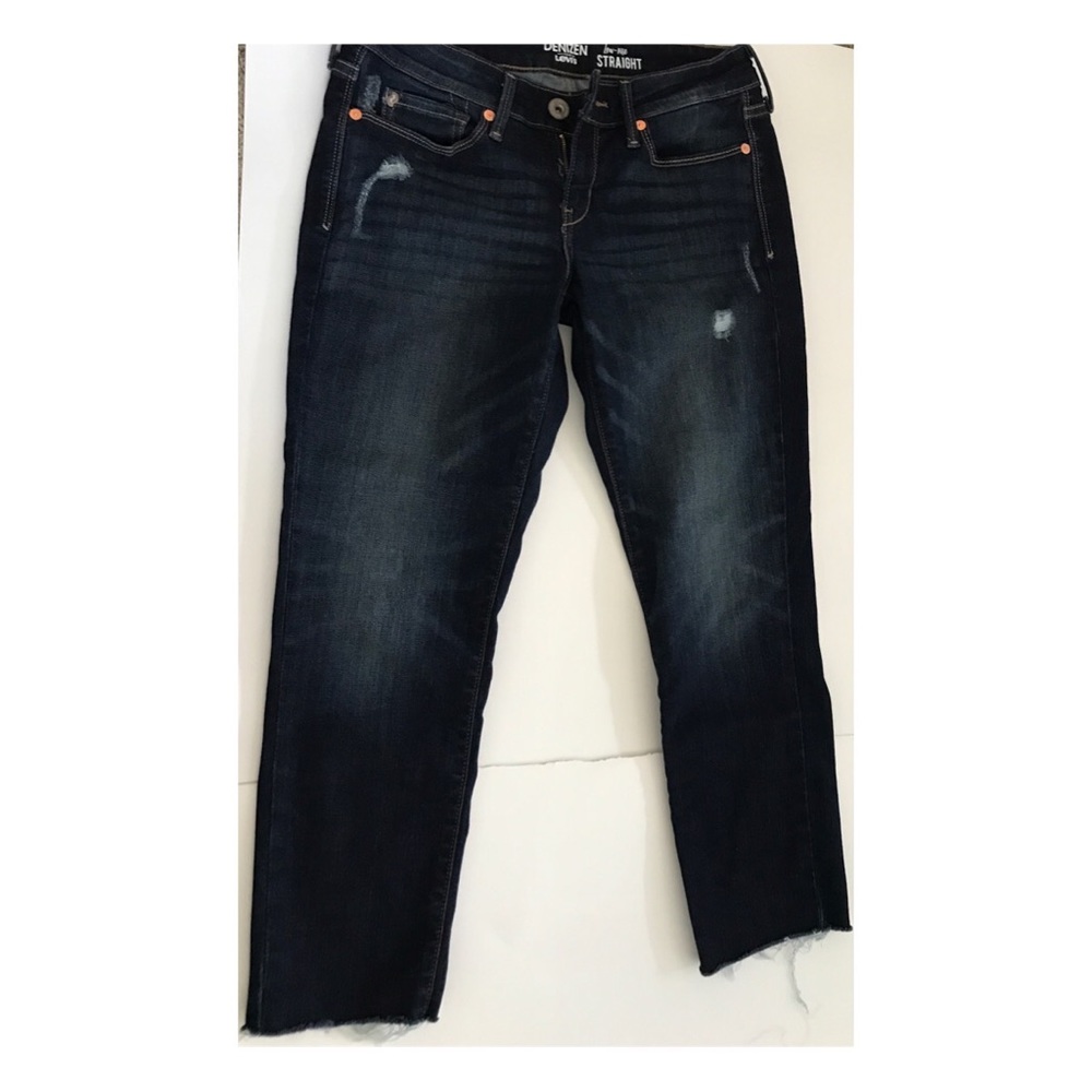 levis dark denim jeans